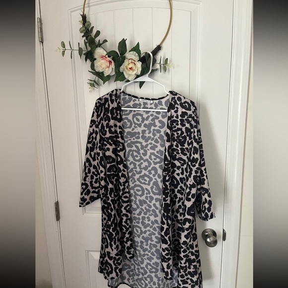 Pink Milly Leopard Cheetah Print
Pool Coverup - Picture 1 of 7